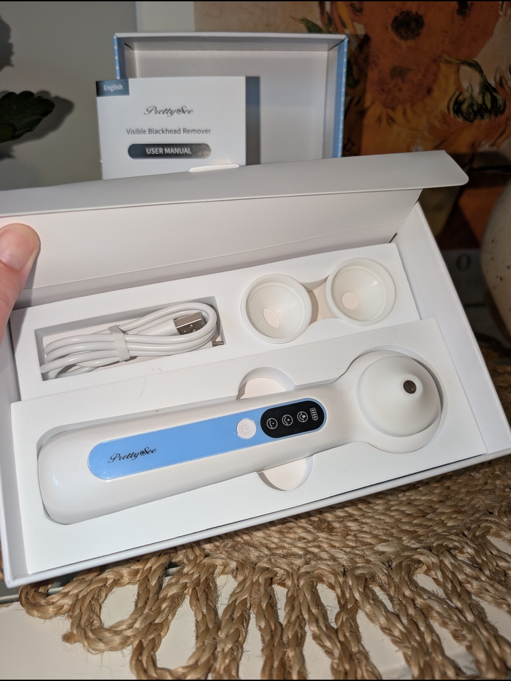NIB Visible Blackhead Remover - USB Rechargeable